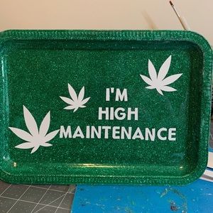 Custom rolling trays